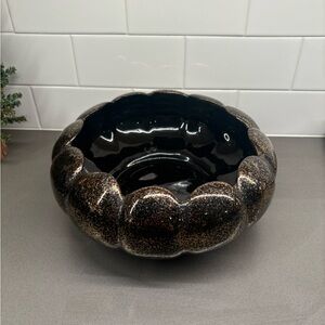 22k Black Gold Splattered Dish